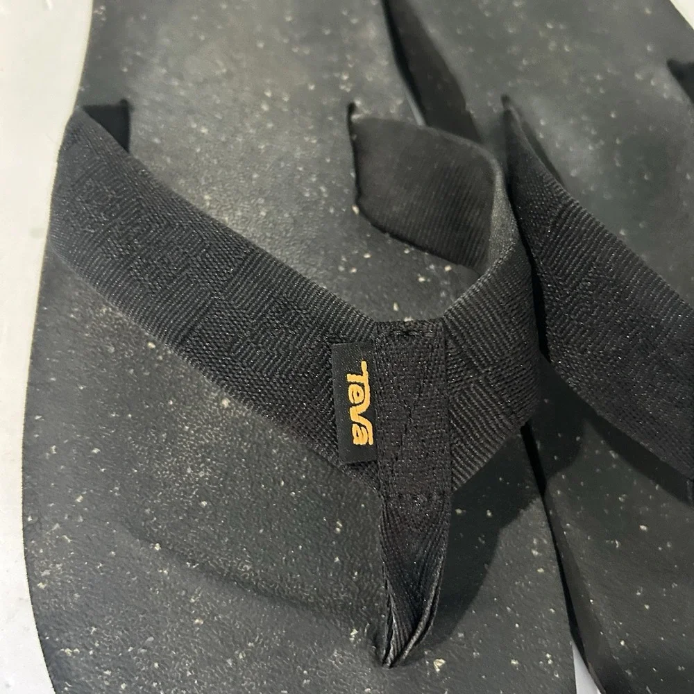 Teva Reflip Flip Flops Sandal Black On Black Men's Size 13 Beach Lake